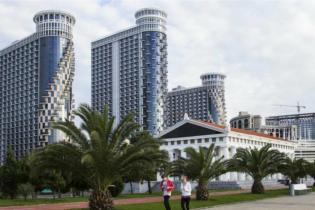 Apartment Orbi Sea Tower David Batumi Exterior photo