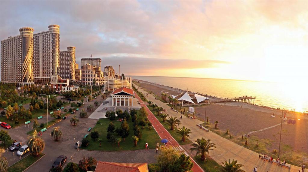 Apartment Orbi Sea Tower David Batumi Exterior photo