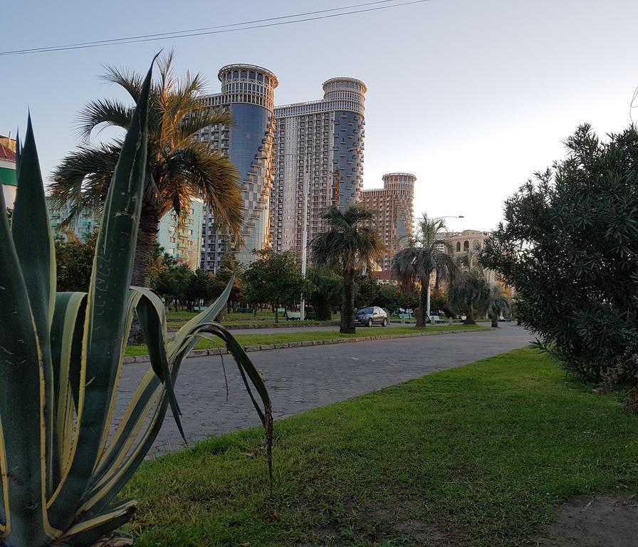 Apartment Orbi Sea Tower David Batumi Exterior photo